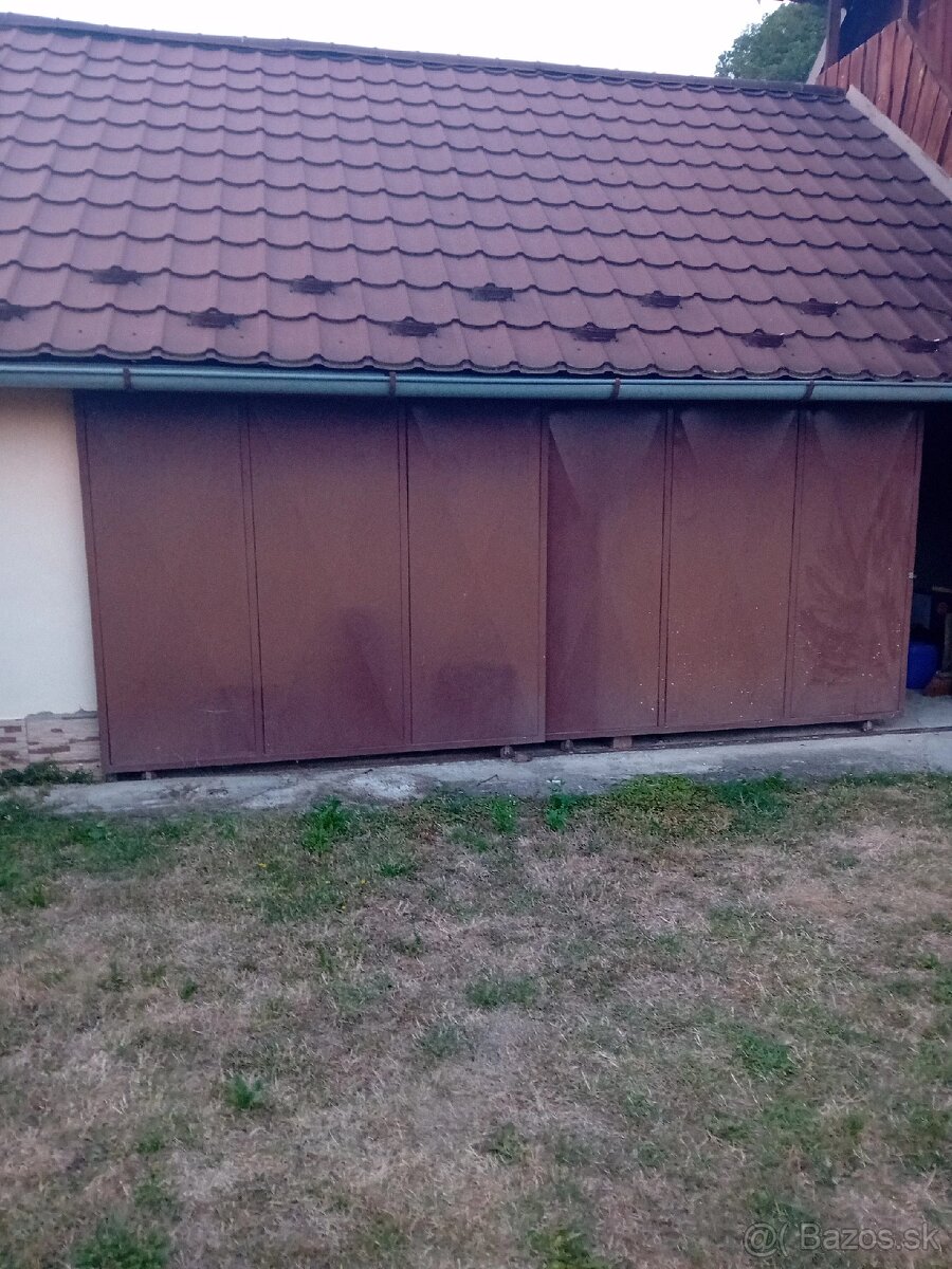 Predám bránu posuvnu na kolieskach - 2