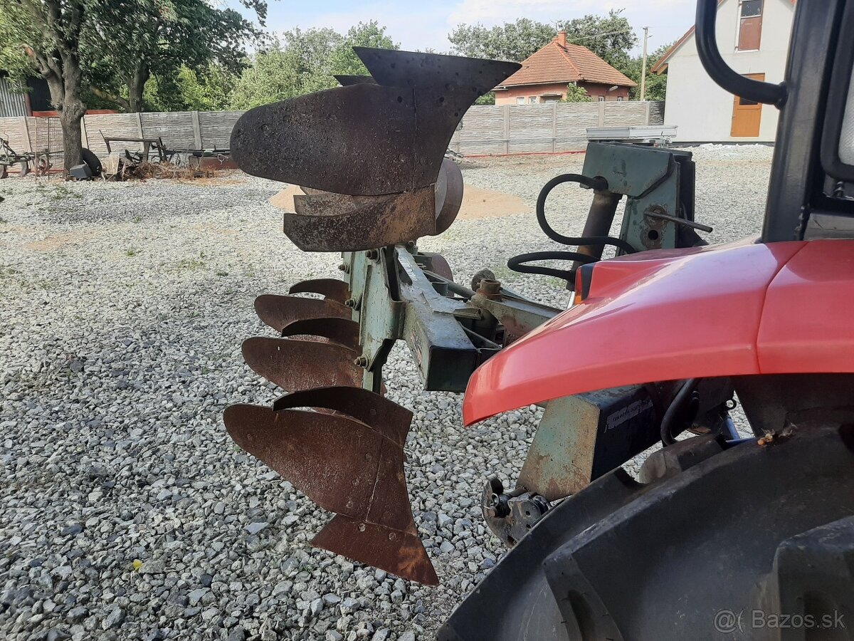 Pluh obracák roudnicky - 2