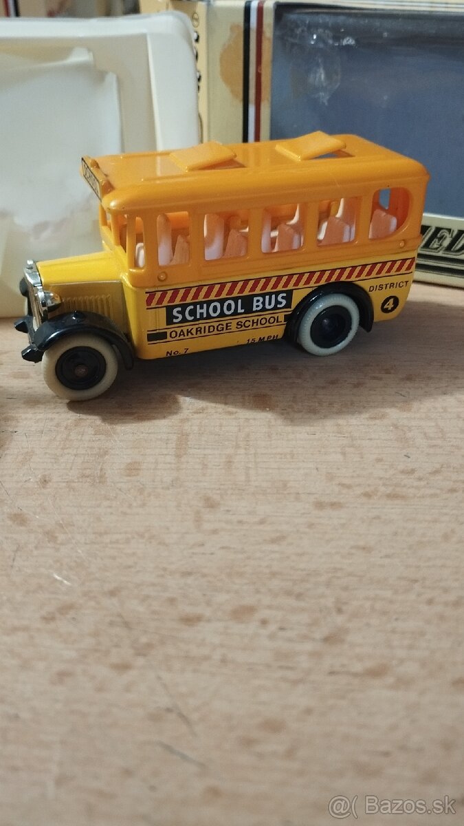 Kovové modely lledo autobusy - 2