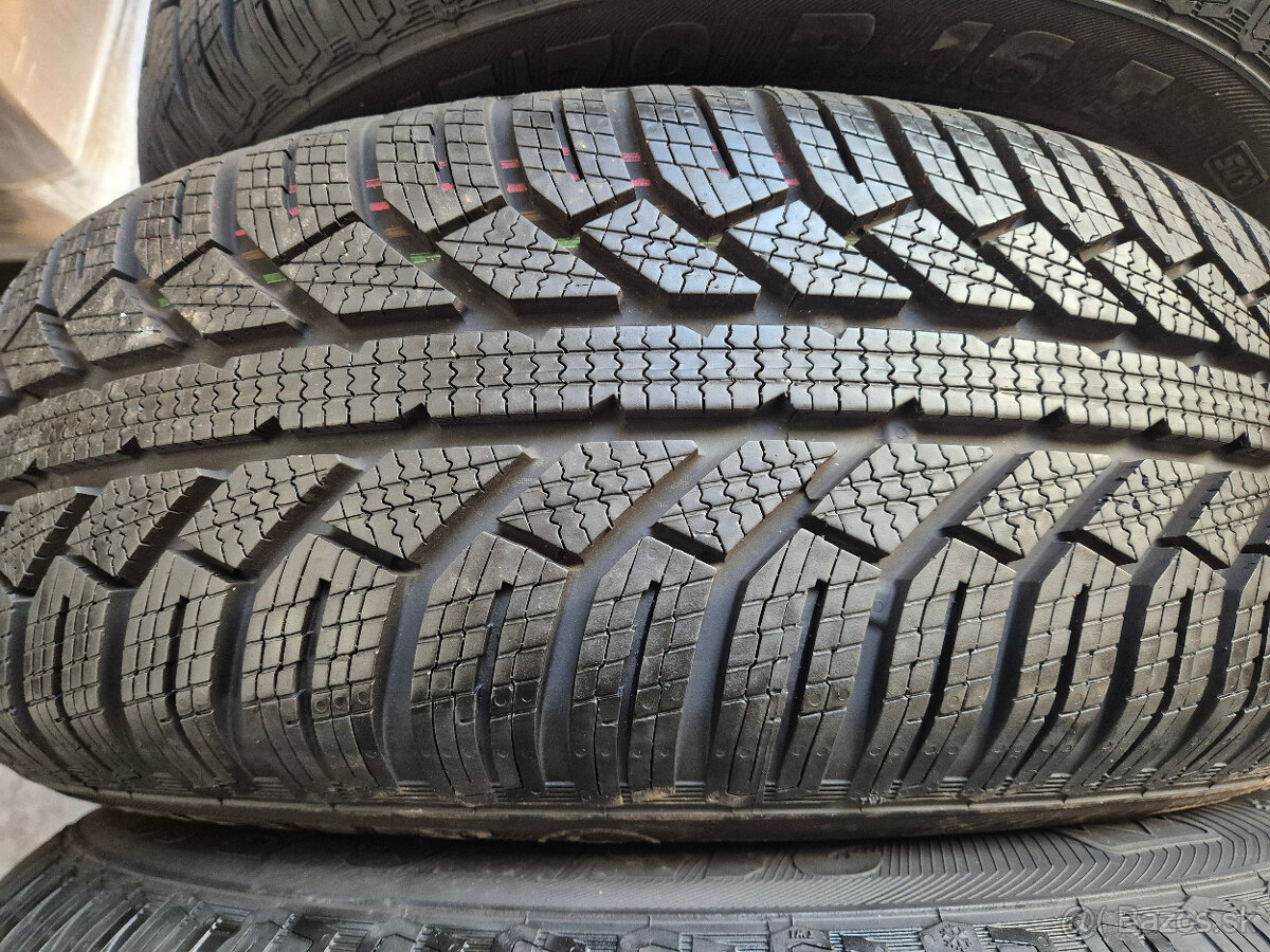 215/60 r17 zimné 4 ks SEMPERIT - z predávačky - 2