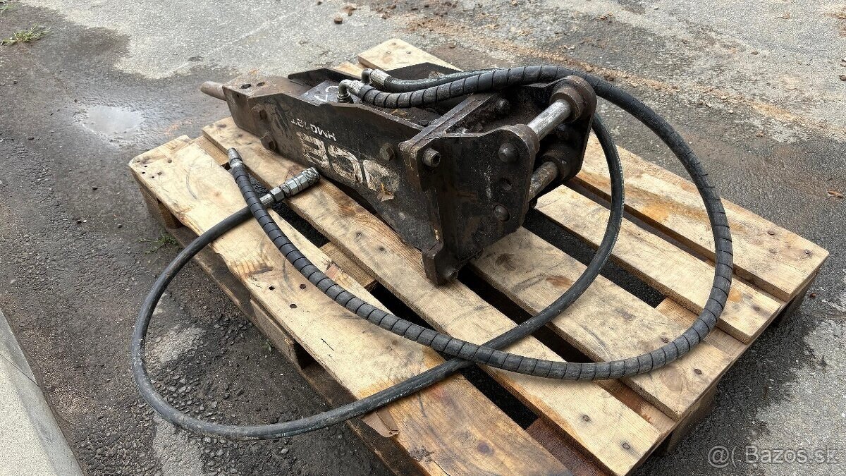 Použité kladivo JCB pro 1,5 až 2,5 tunový bagr - 2