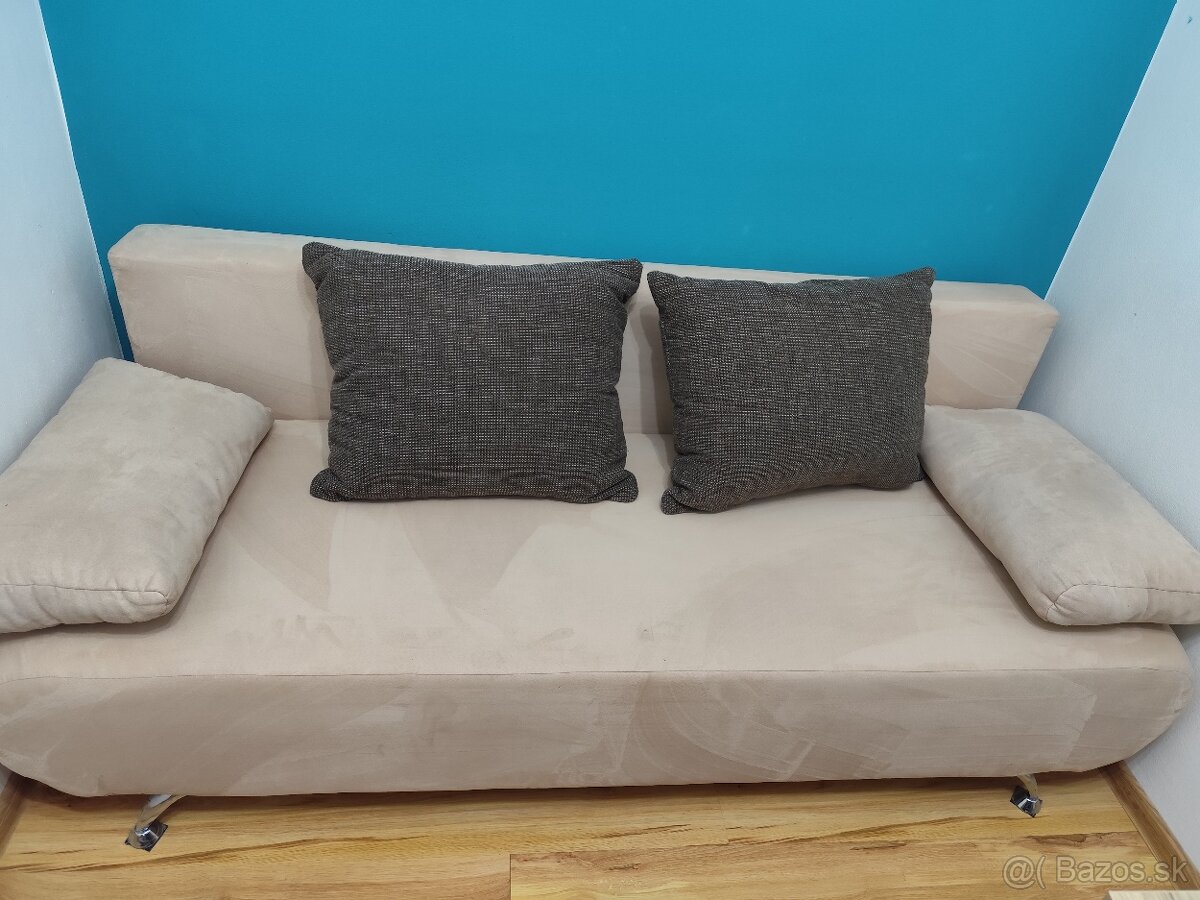 Rozkladacia pohovka - 2