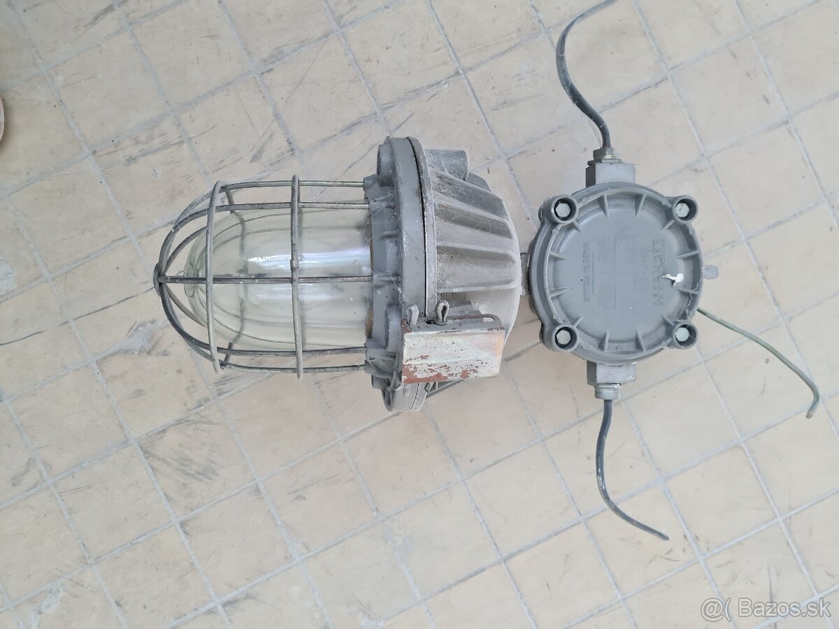 Industriálne svetlo - 2