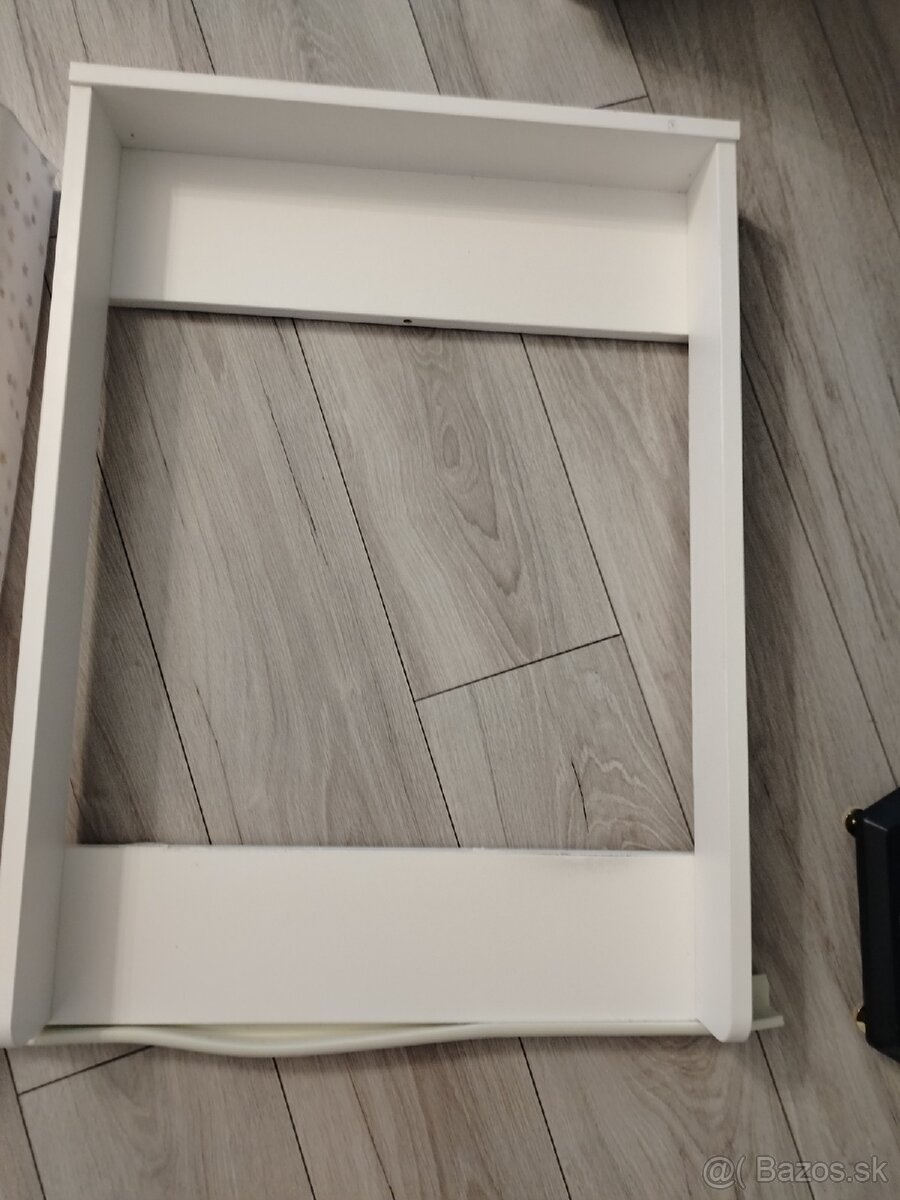 Prebalovací pult - 2