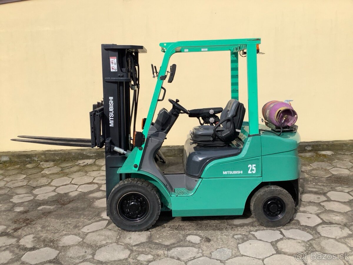 Mitsubishi FG25 – 2,5t LPG, Triplex 4,7 m, side-shift - 2