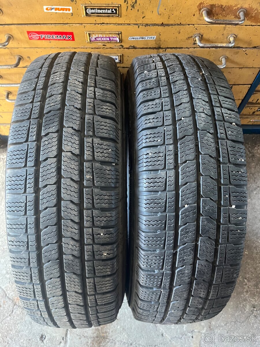 215/70R15C Kleber zimne - 2