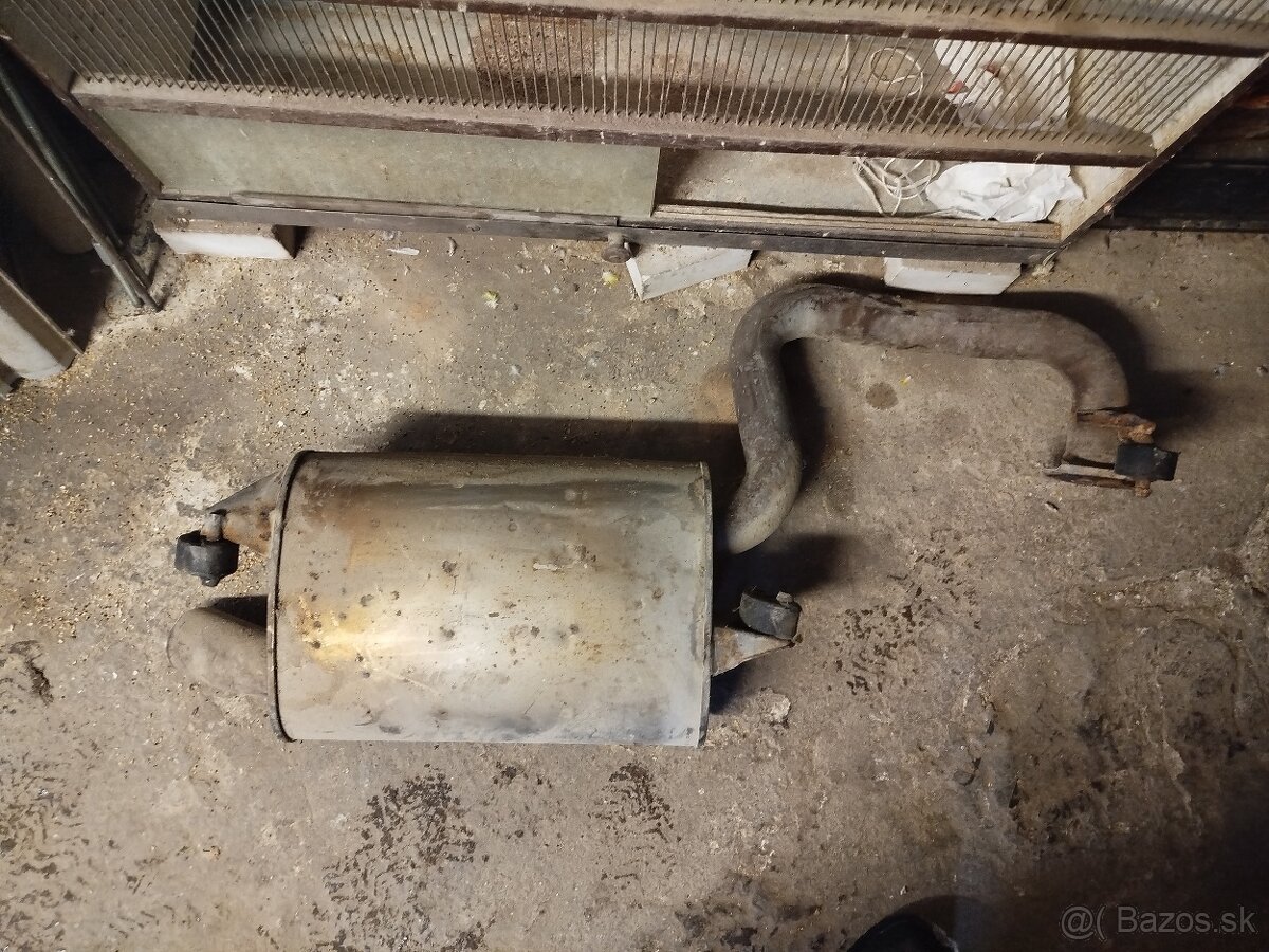 Predám náhradné diely Toyota Avensis - 2