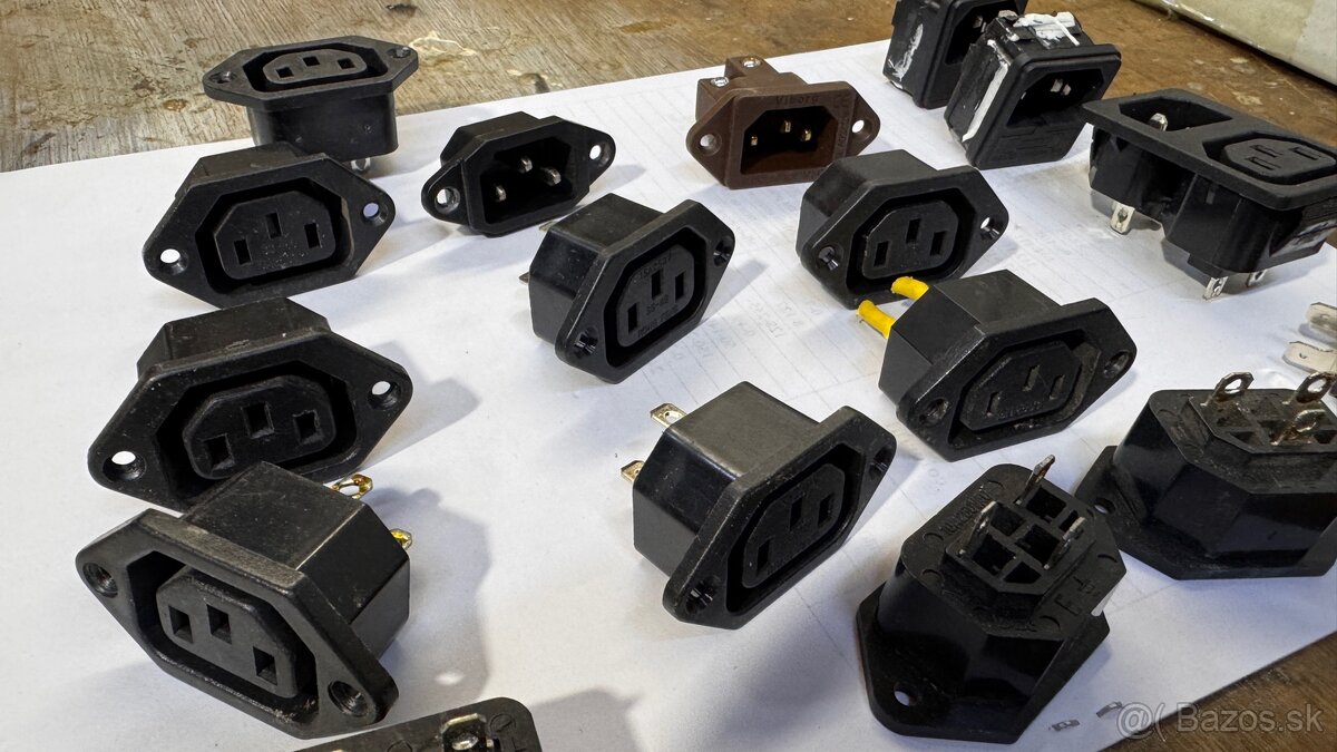 Panelové konektory “euro” - 2