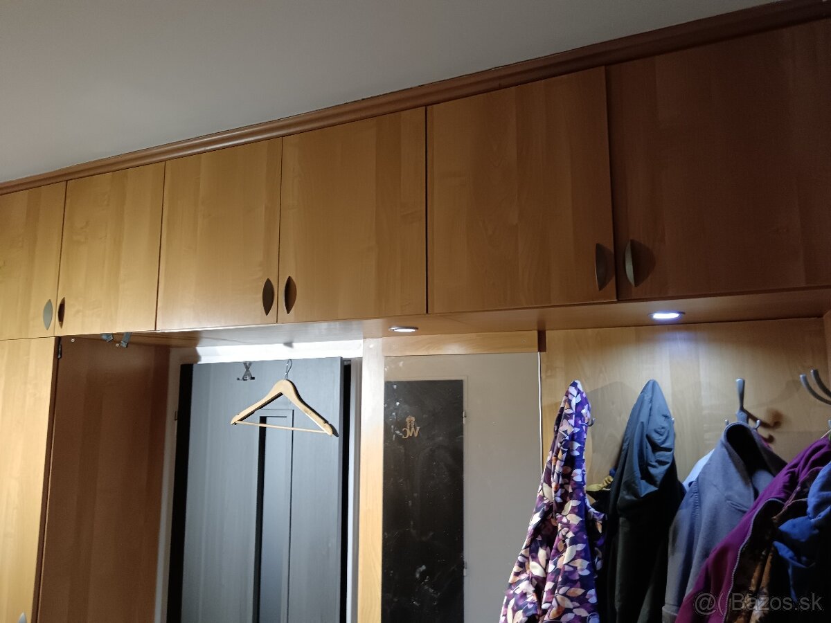 predam vesiakovu zostavu - 2