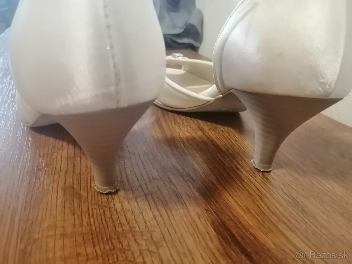 Spoločenské saténové lodičky. - 2