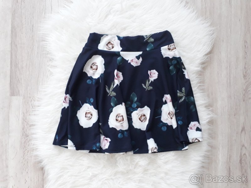 Letná elegantná suknička veľkosť S-M - 2