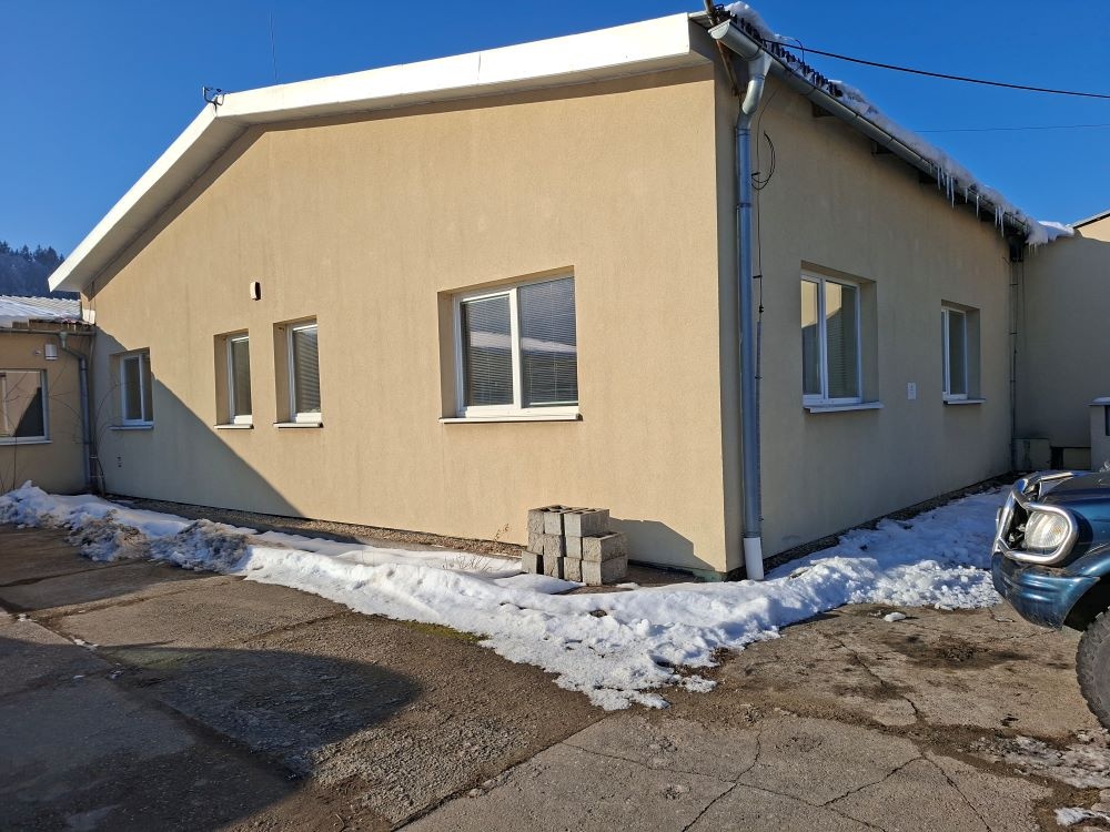 Hala na prenájom na Bzinách pri Dolnom Kubíne - 2