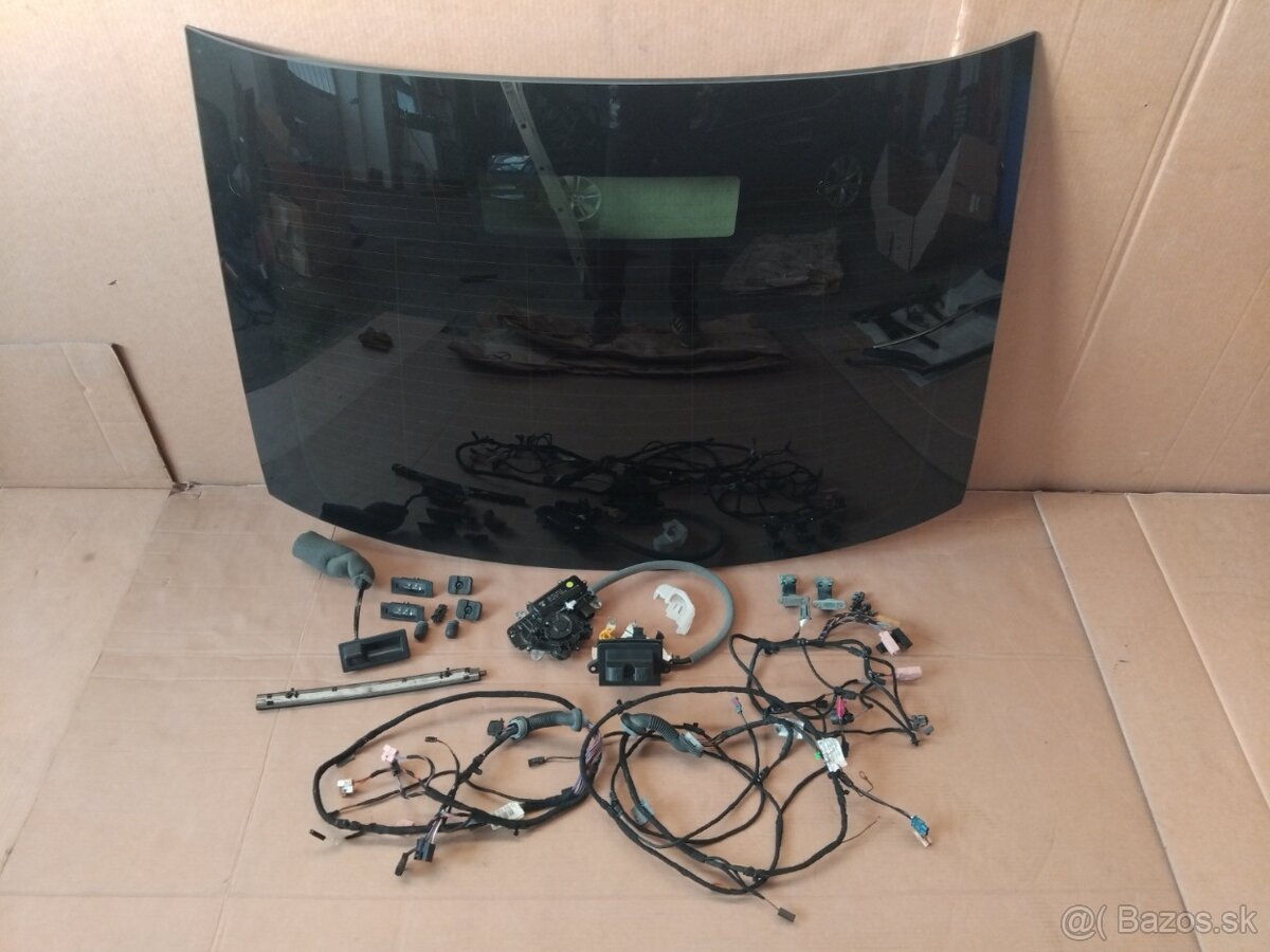 rozpredám dvere kufra Superb 3 - 2