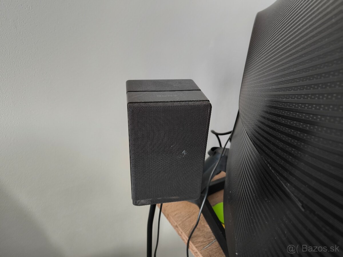 Predam vlajkovy model Sony soundbar - 2