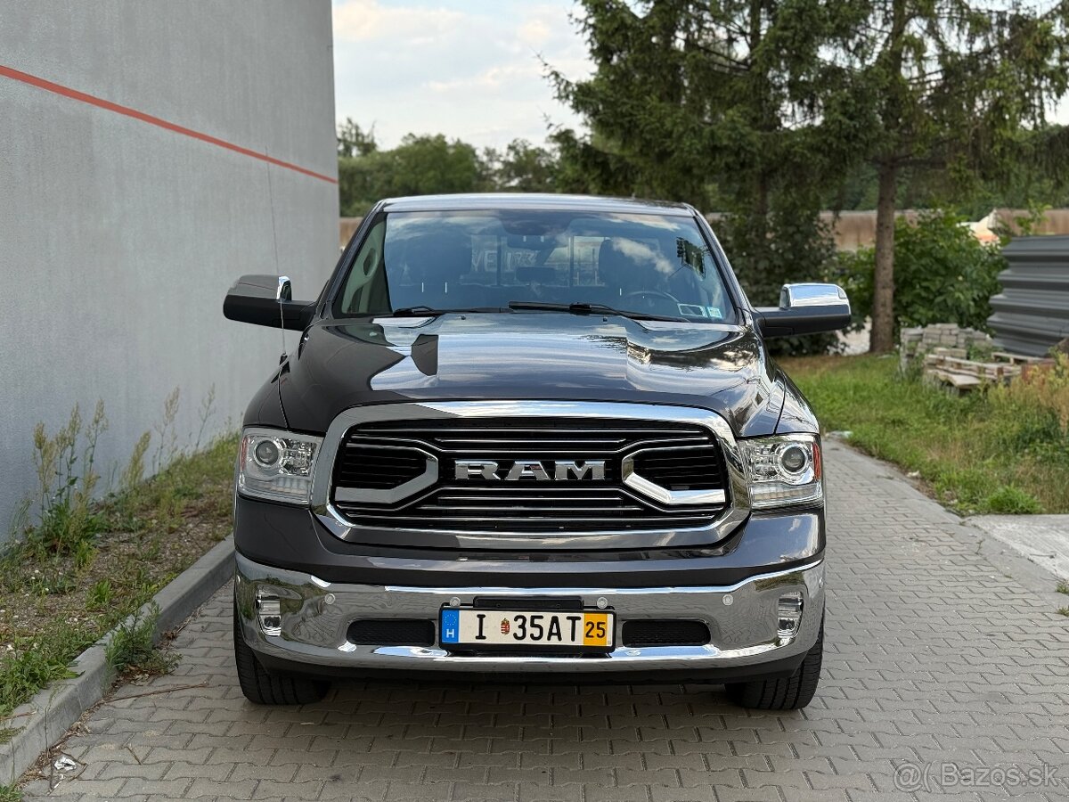 Dodge ram 1500 Laramie 4x4 5.7 hemi