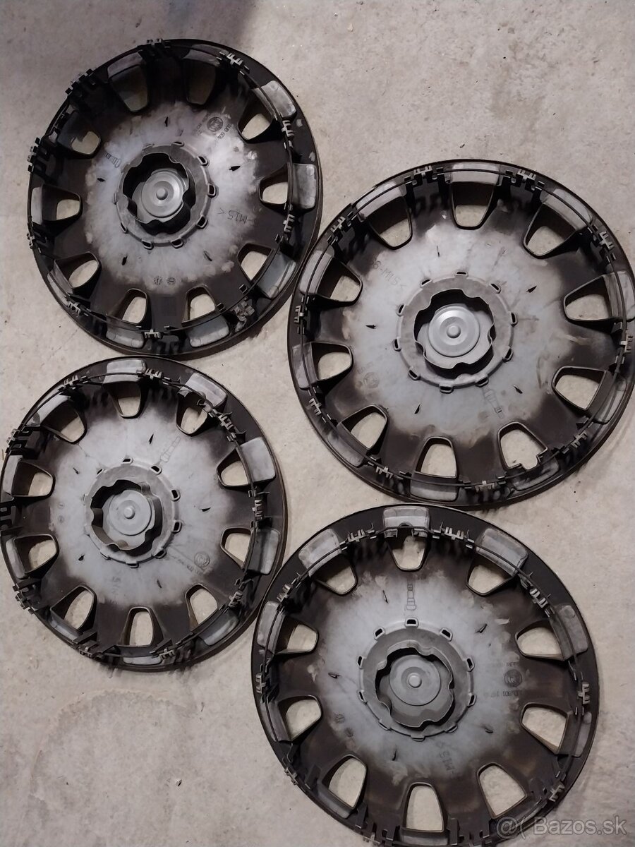 Puklice na plechové disky r15 - 2