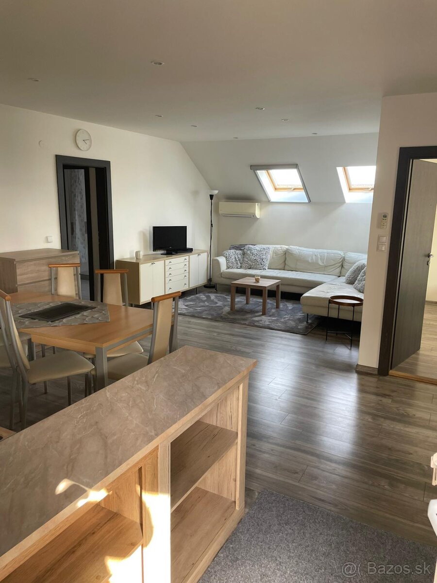 Prenájom bytu na Čermáni. - 2