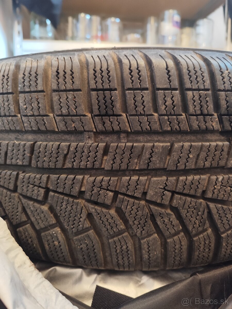 zimné pneu-225/60-R17, 99H vhodné na Kia Sportage. - 2