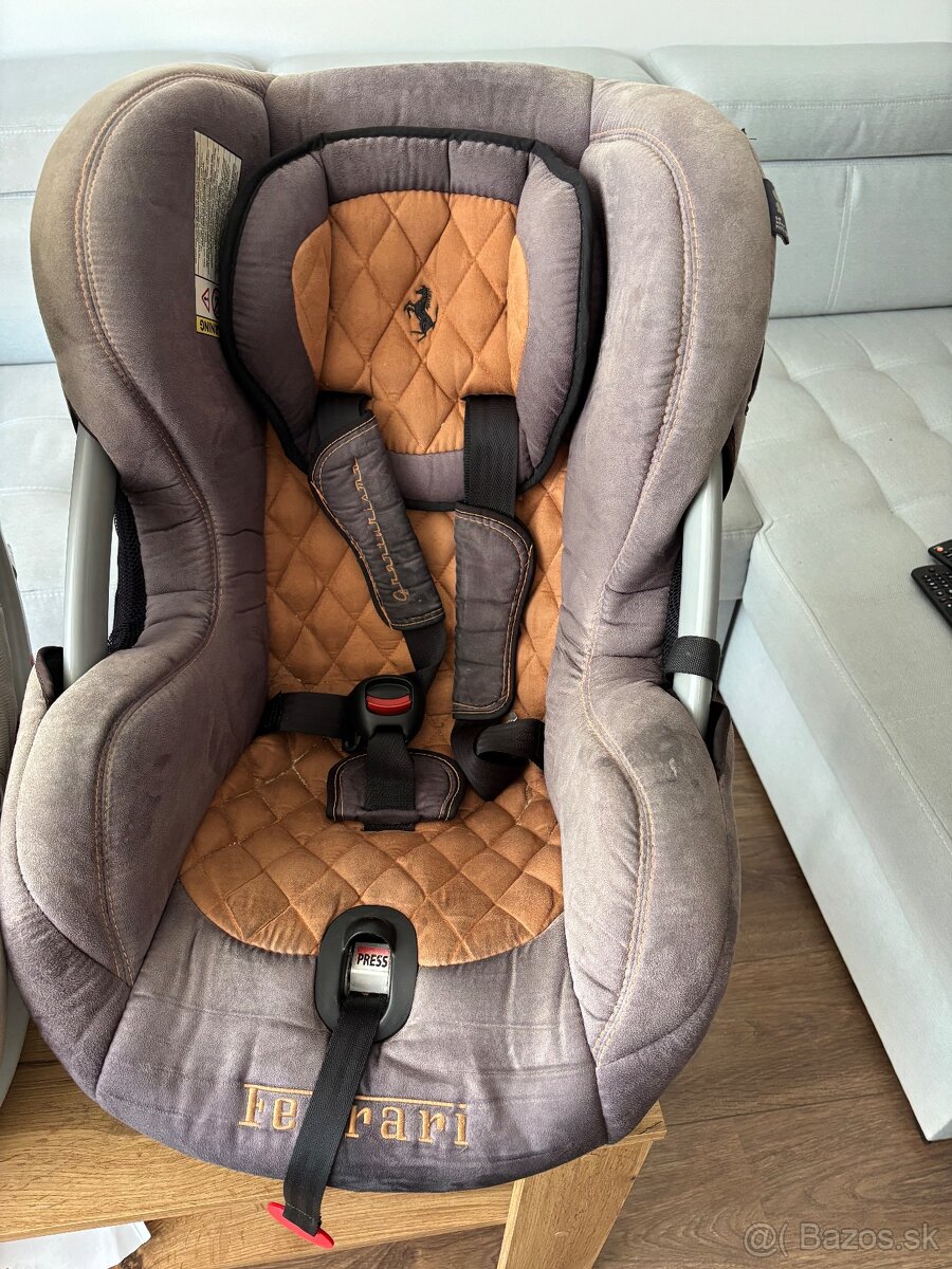 Predam 2 autosedacky - 2