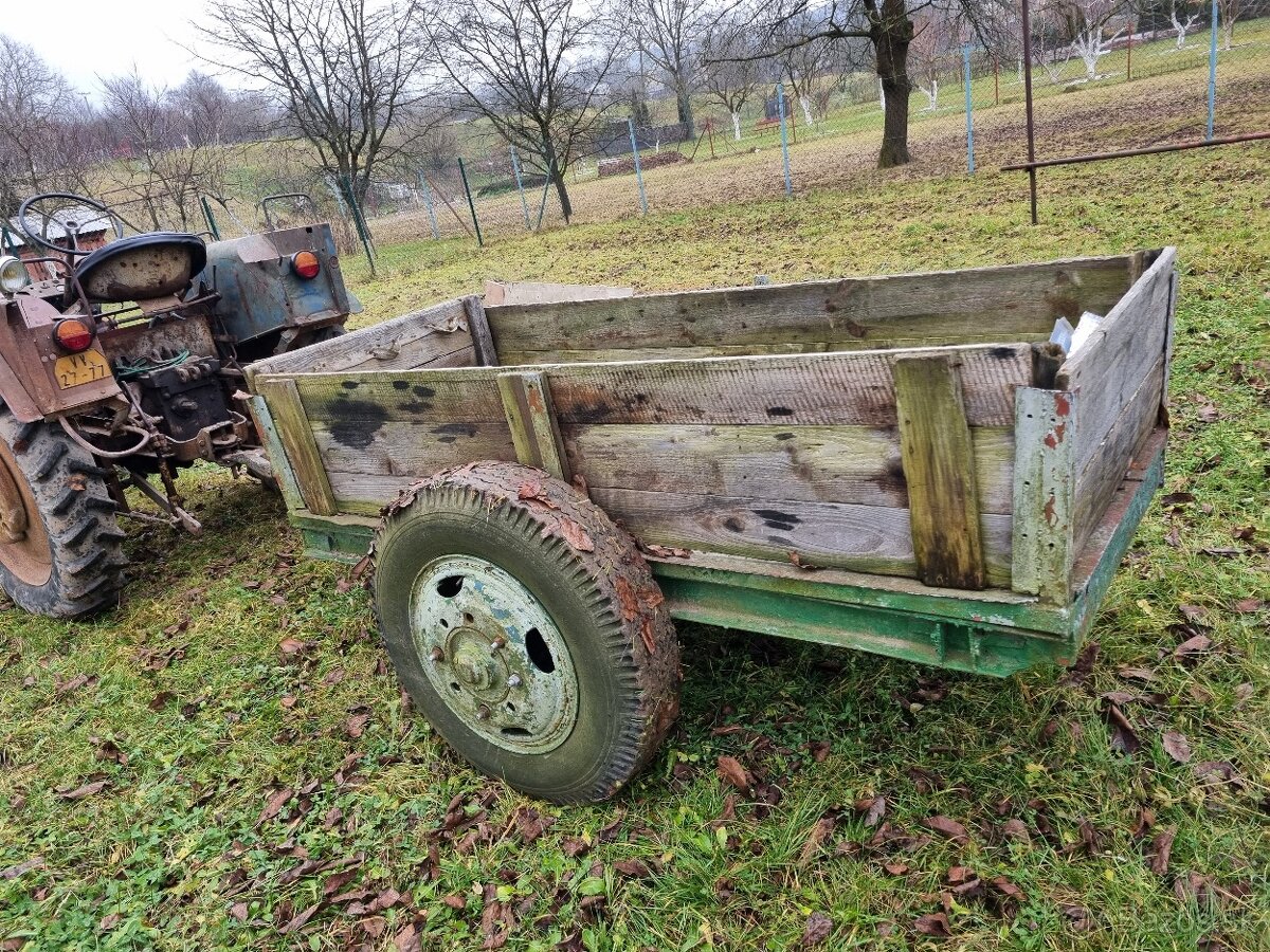 Vlečka za traktor - 2
