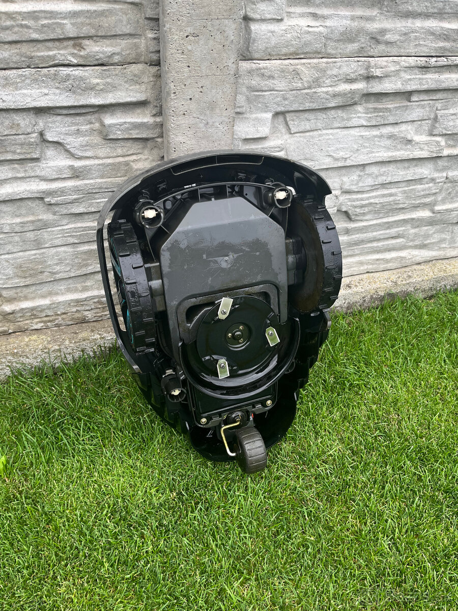 GARDENA Smart SILENO city Robotická kosačka 250 m2 - 2