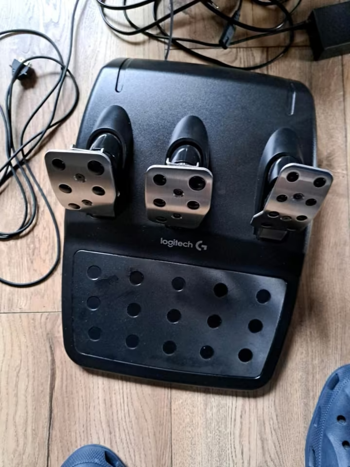 Logitech G29 s radiacou pákou - 2