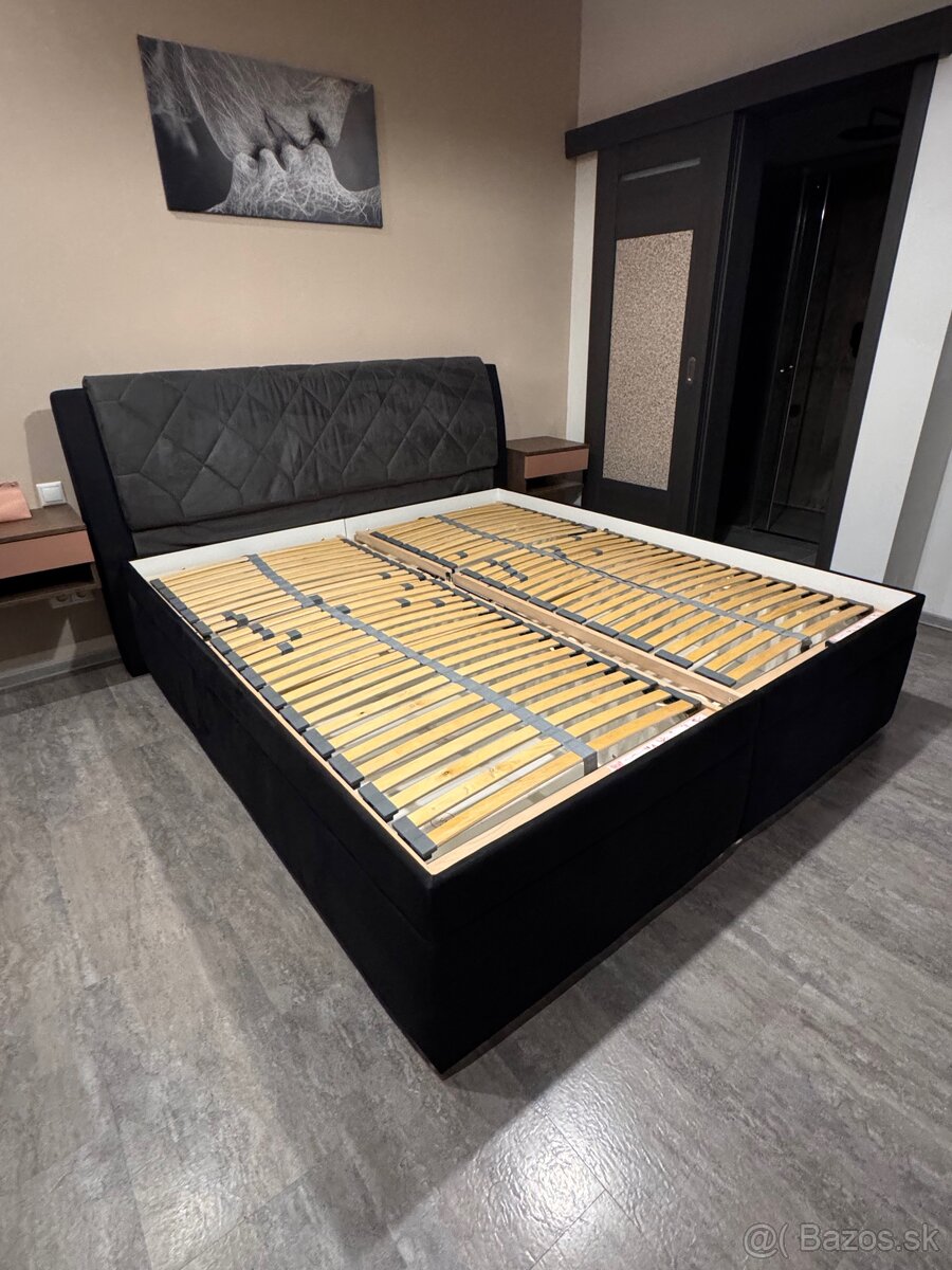 Manželská postel s roštami - 2