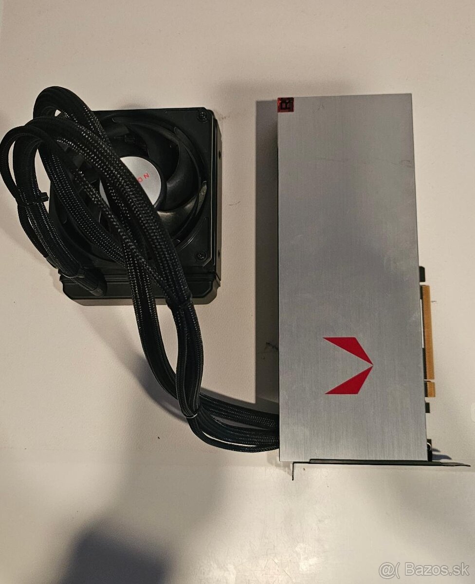 Radeon™ RX VEGA 64 Watercooling 8G - 2