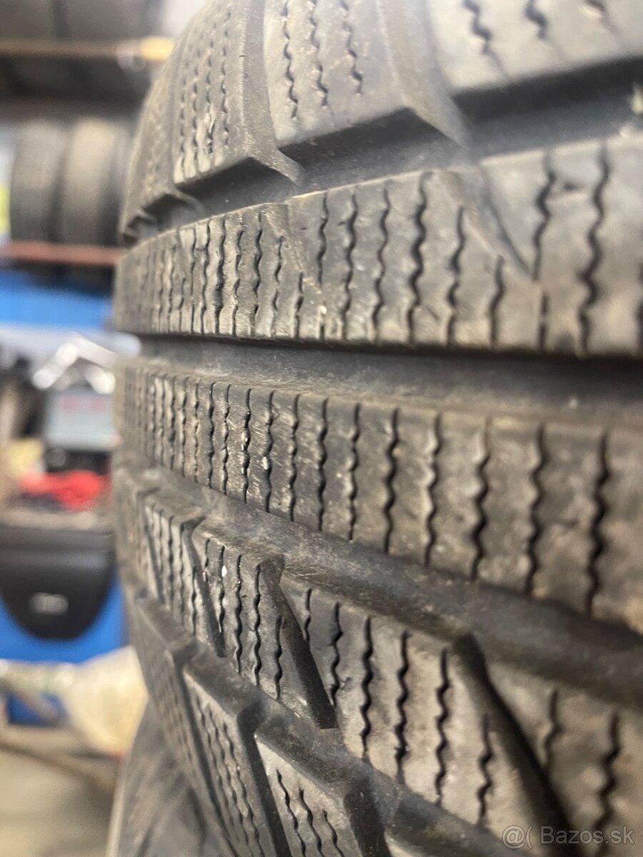 Zimne pneu Tomket 205/50/r16 - 2