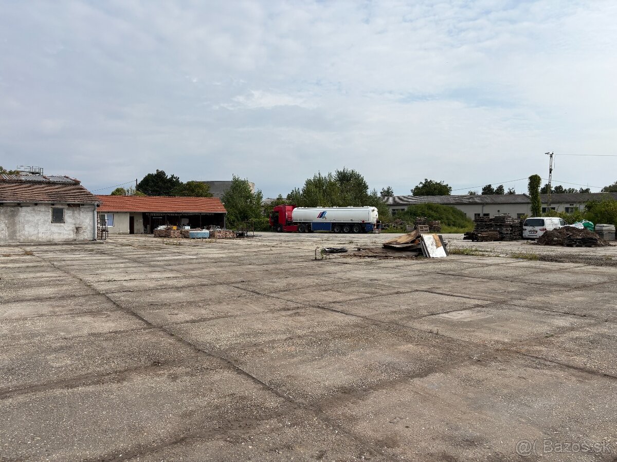 Na prenájom multifunkčné priestory - 2