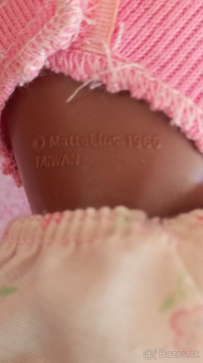 Bábika Barbie a oblečenie - 2
