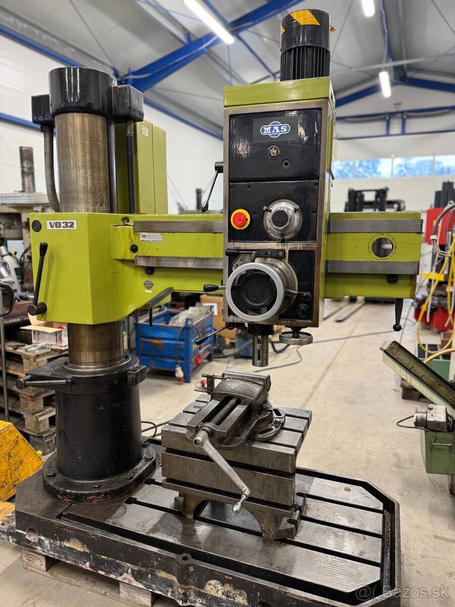 Radiální vrtačka VO 32 + kostka + svěrák - 2