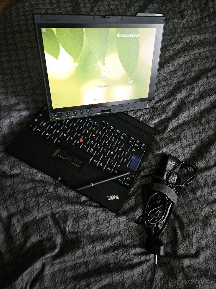 Lenovo X200 notebook/tablet - 2