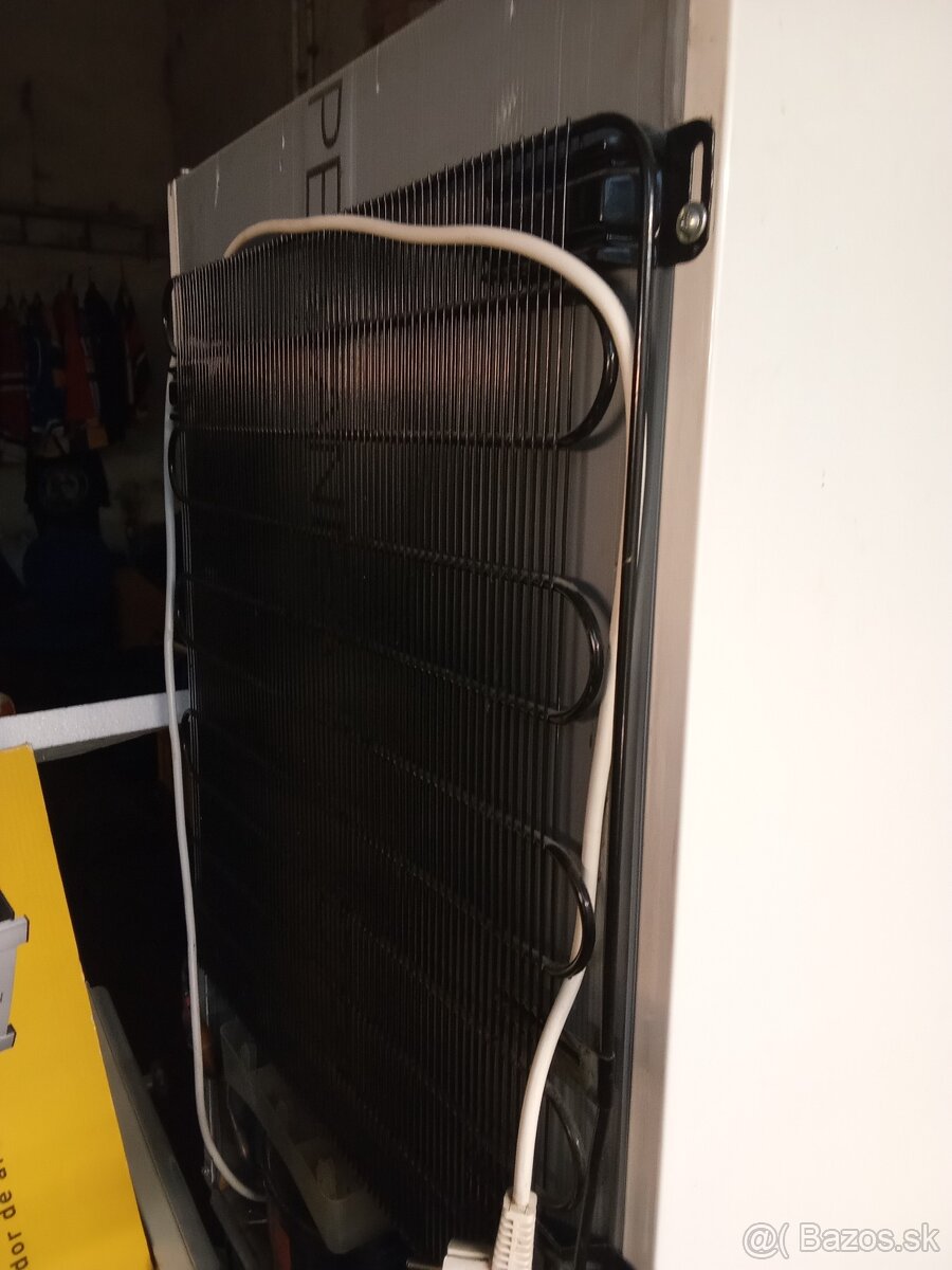 Vstavaná chladnička - 2