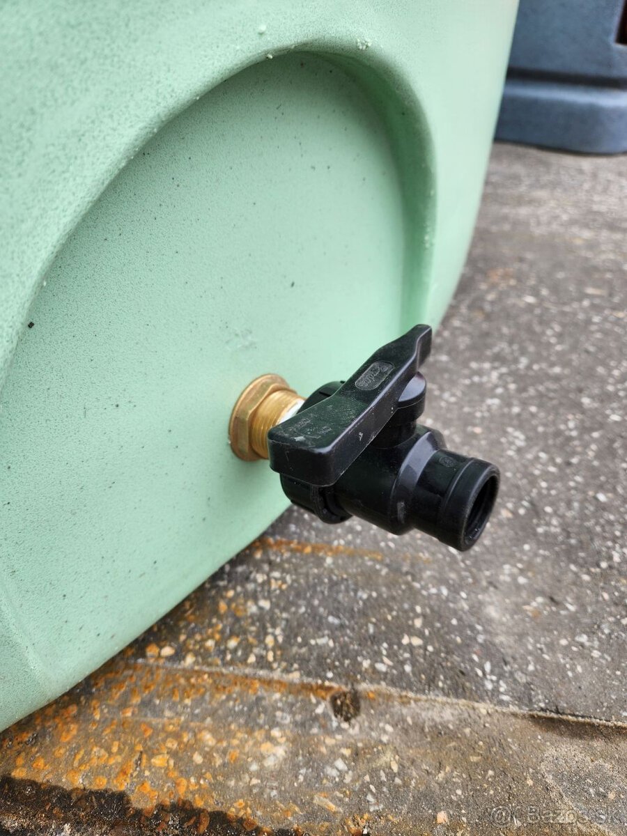 Nádrž na dažďovú vodu 2000 litrov, zelená, biela farba - 2