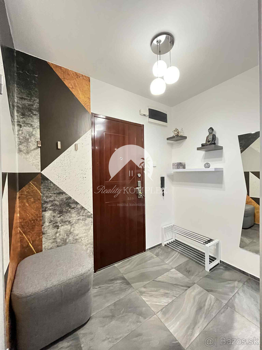 Reality KOMPLEX s.r.o. Vám ponúka 3-IZBOVÝ BYT S KOMPLETNÝM - 2