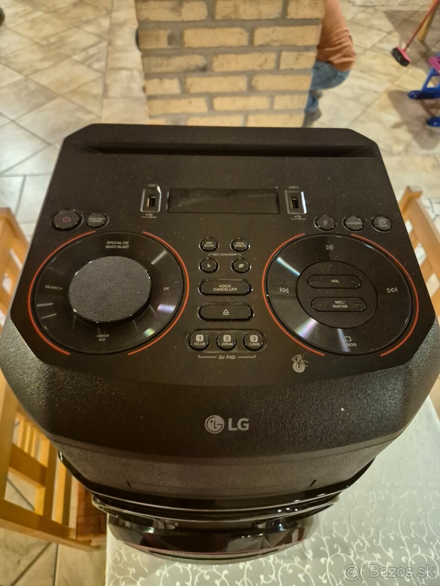 LG XBOOM ON7 - BT, D.O., CD, 1000W - 2