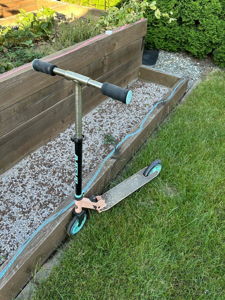 Skladacia kolobežka - 2