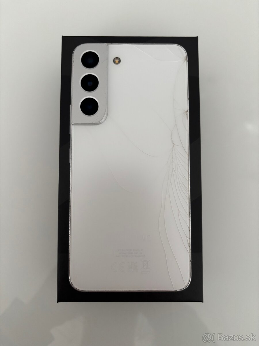 Samsung Galaxy S22 128GB / Active 2 44mm - 2