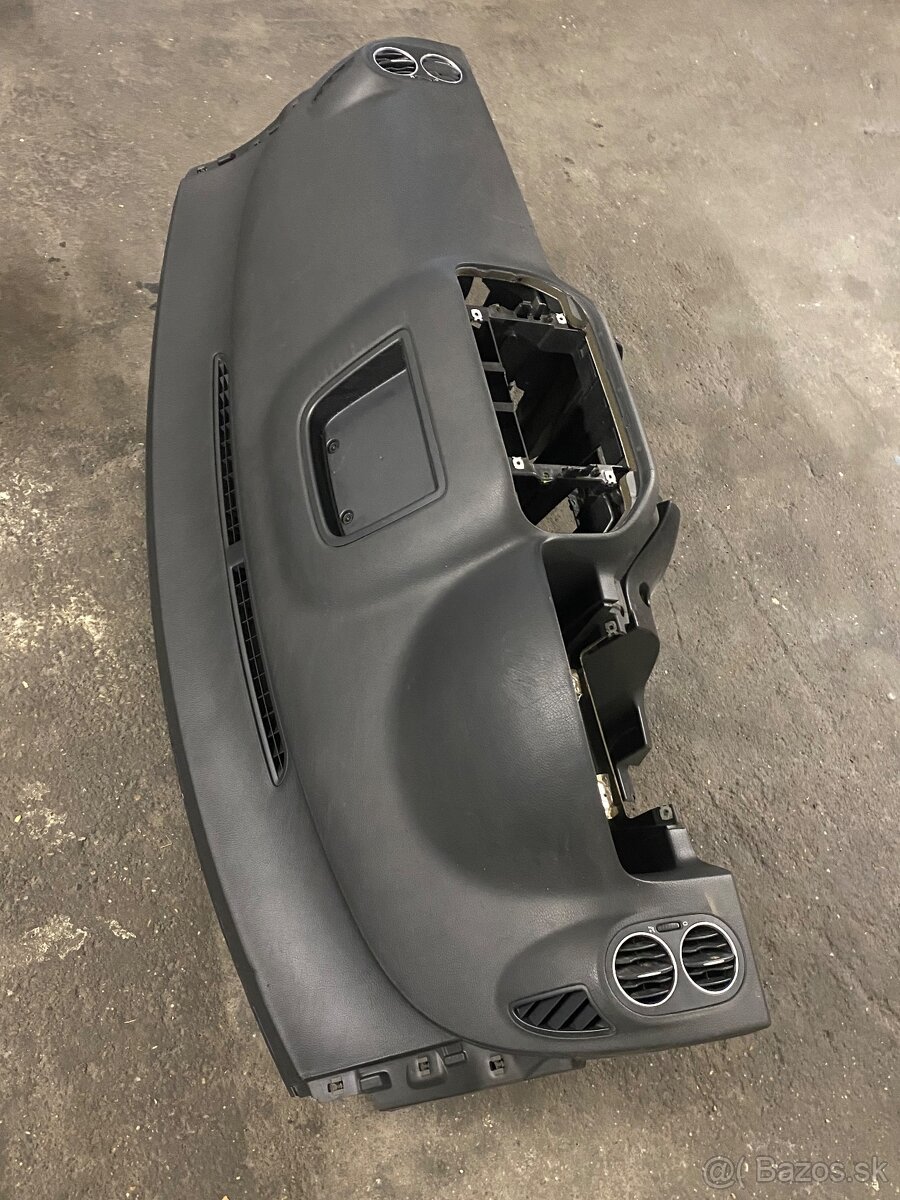 VW golf 5 plus palubovka - 2