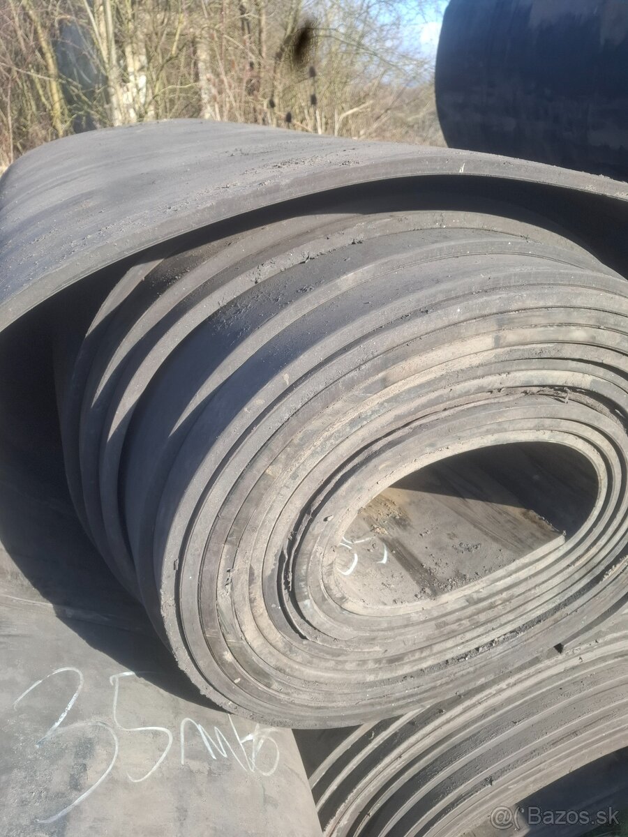 Gumena podlaha pre zvieratá - 2