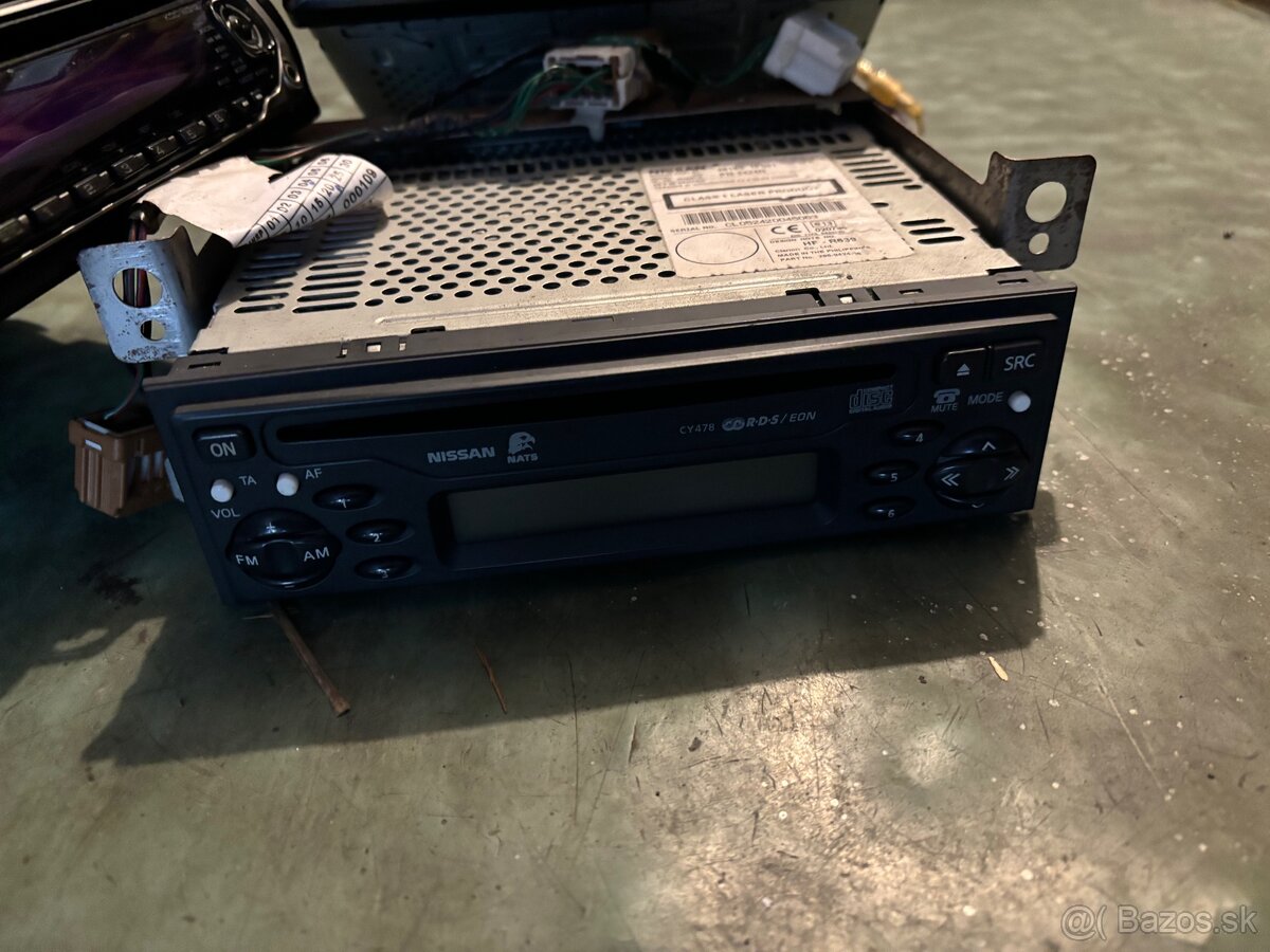 Autorádia Kenwood, Nissan Terrano - 2