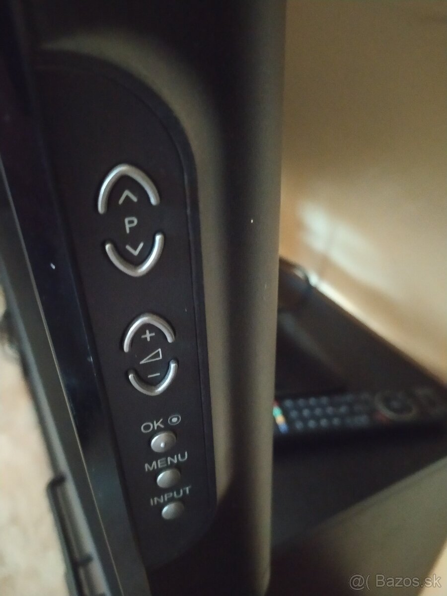 Predam 40" LCD Televízor LG 42LG3000 - 2