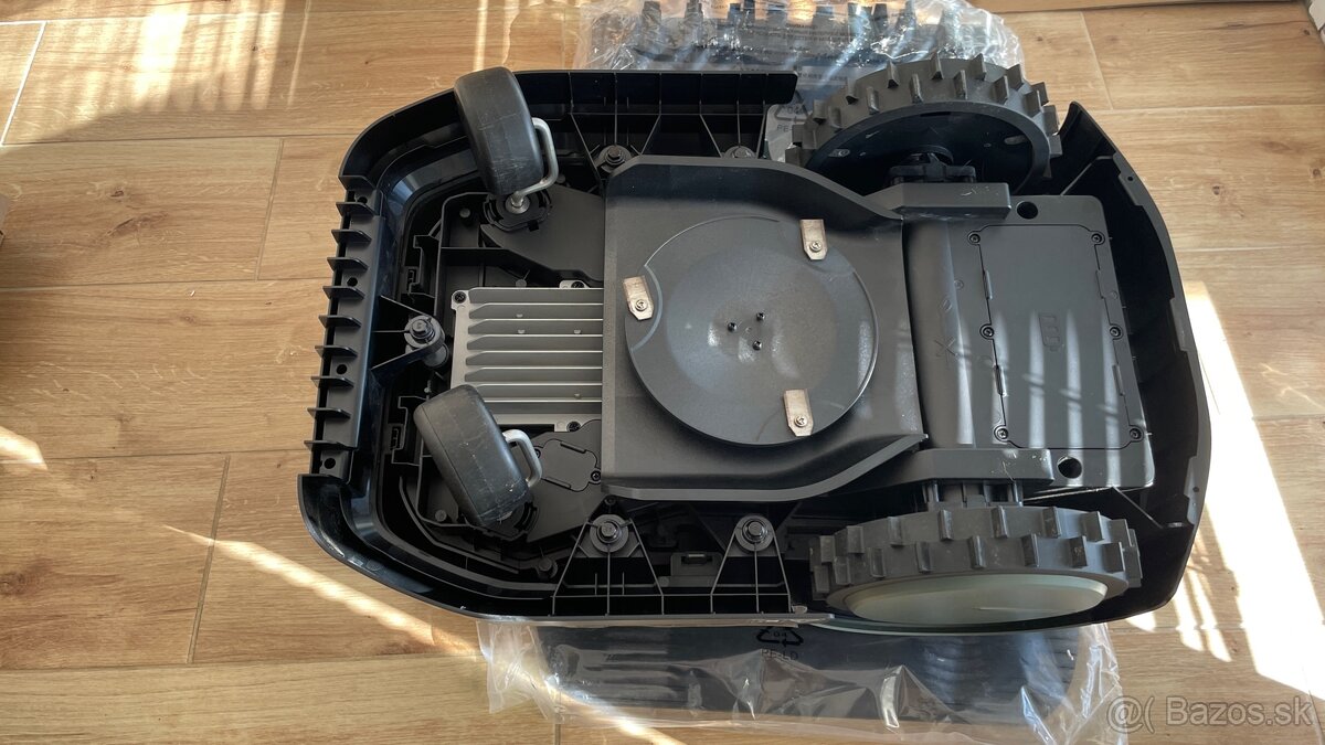 Ecovacs goat g2 robotická kosačka - 2