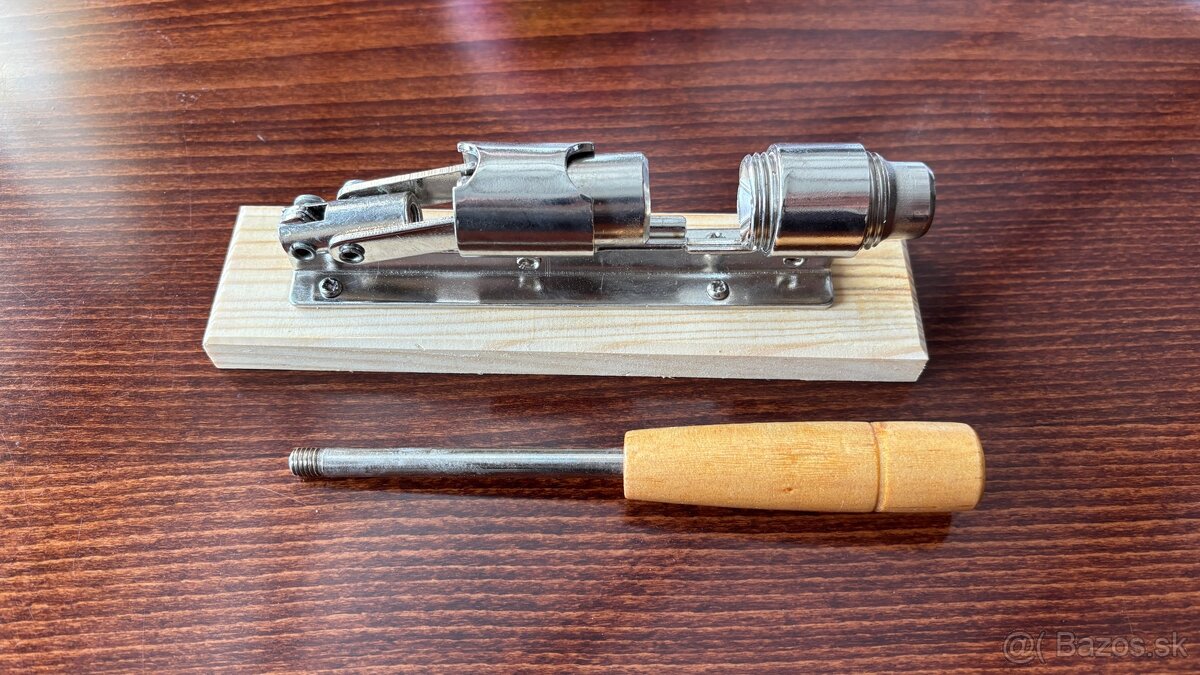 Luskac na orechy - 2