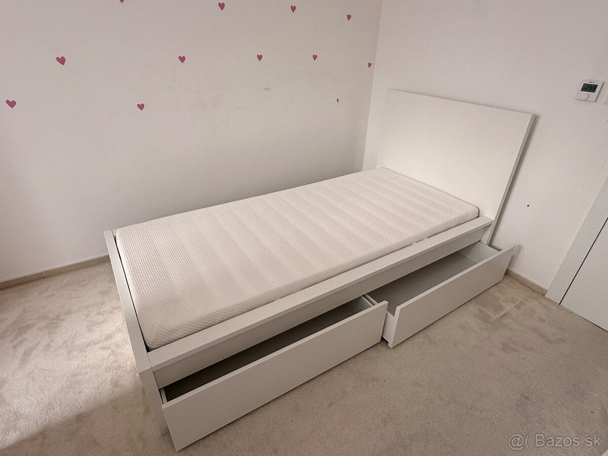 Postel - Malm (Ikea) - 2