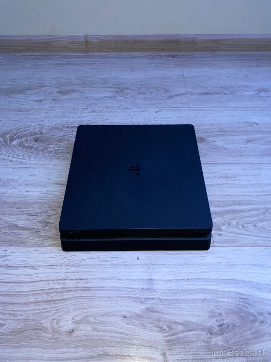 Playsttion 4 - 2