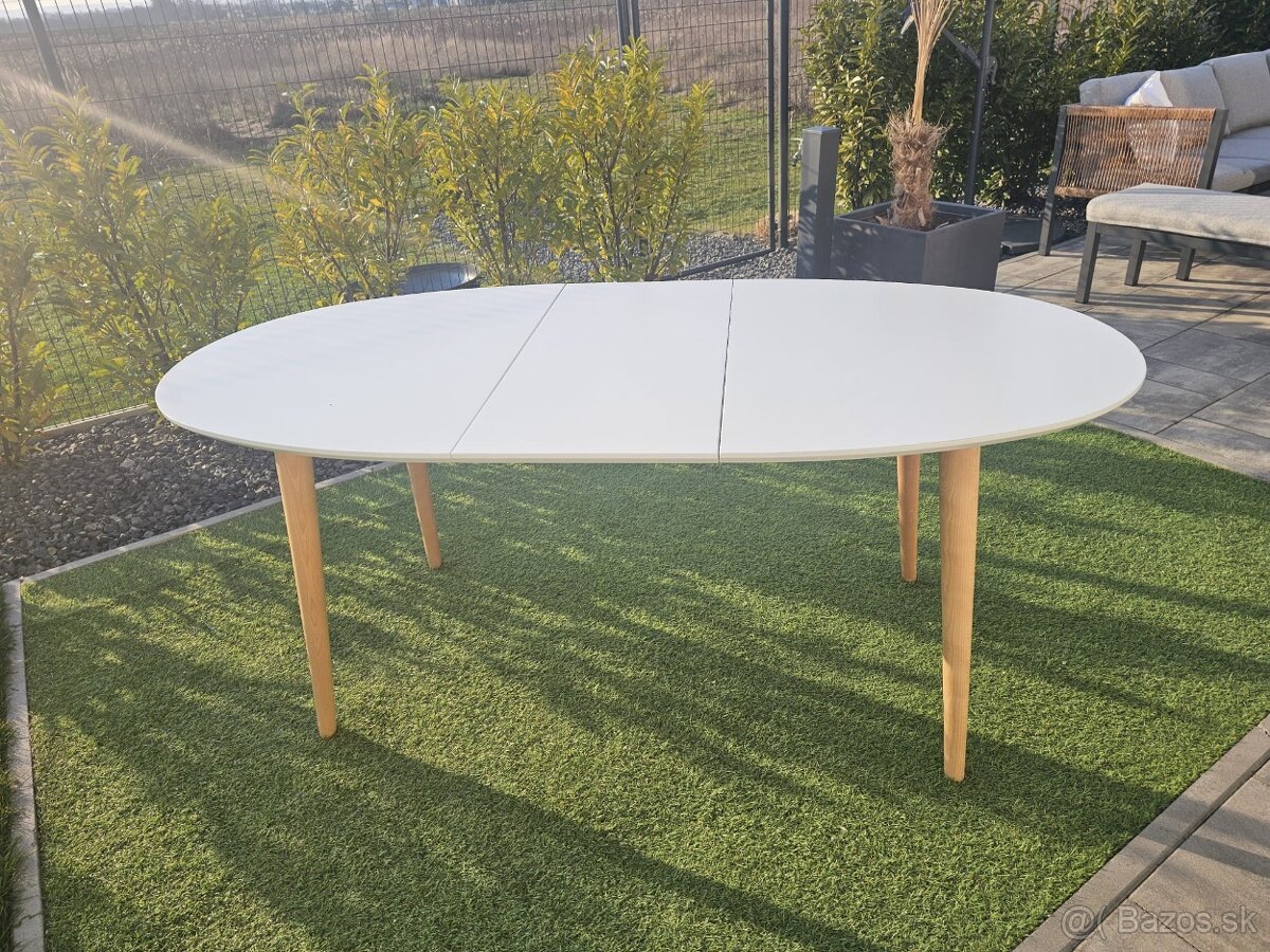 Jedálenský stôl - 2