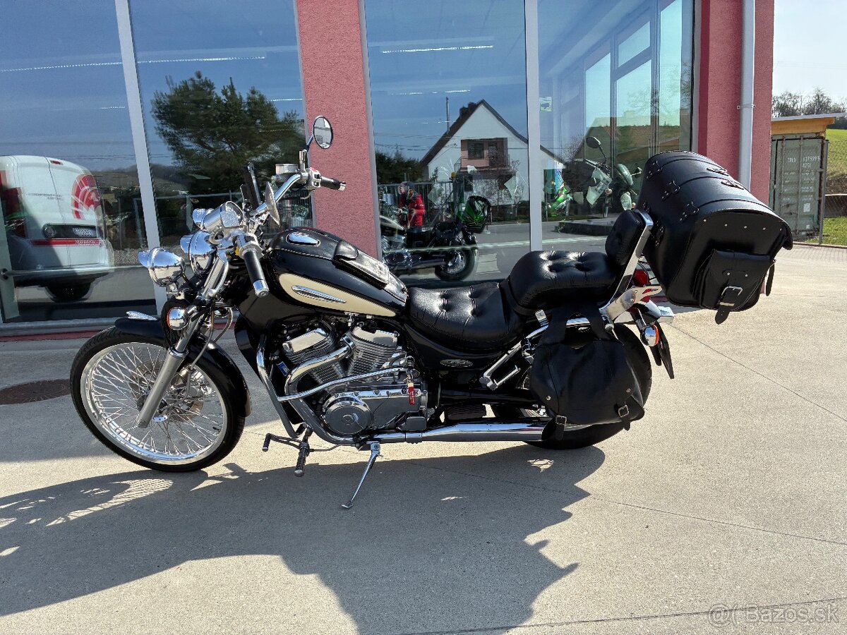 Suzuki VS800 Intruder - 2