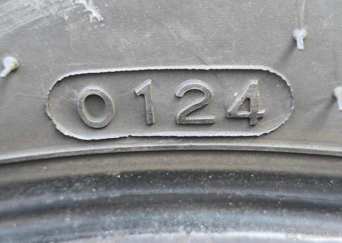 205/65/15 - 2